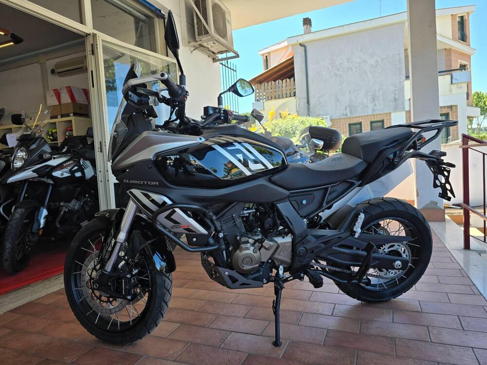 QJ Motor SRT 600 SX (2024 - 25) (4)