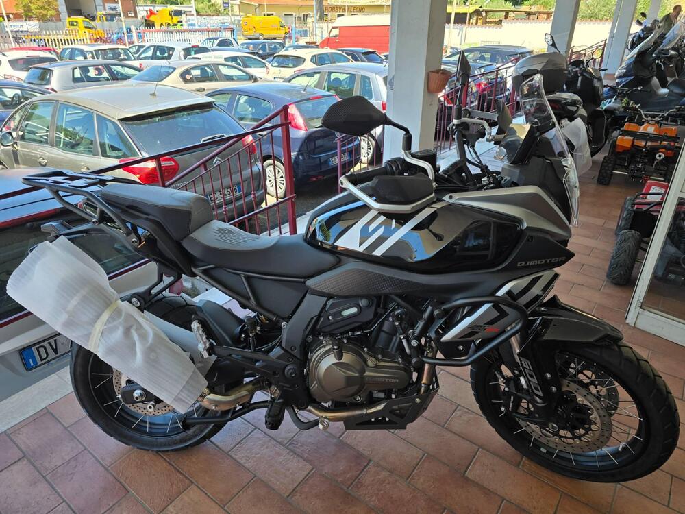 QJ Motor SRT 600 SX (2024 - 25) (3)