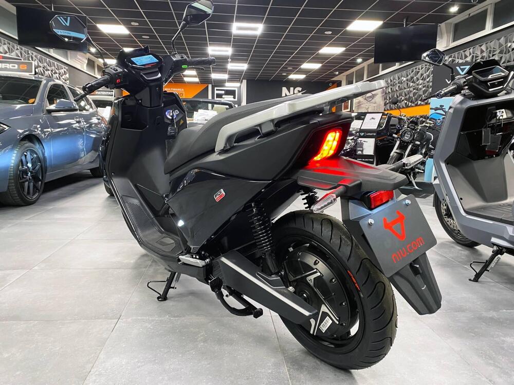 Niu FQi 500 (2025) (5)