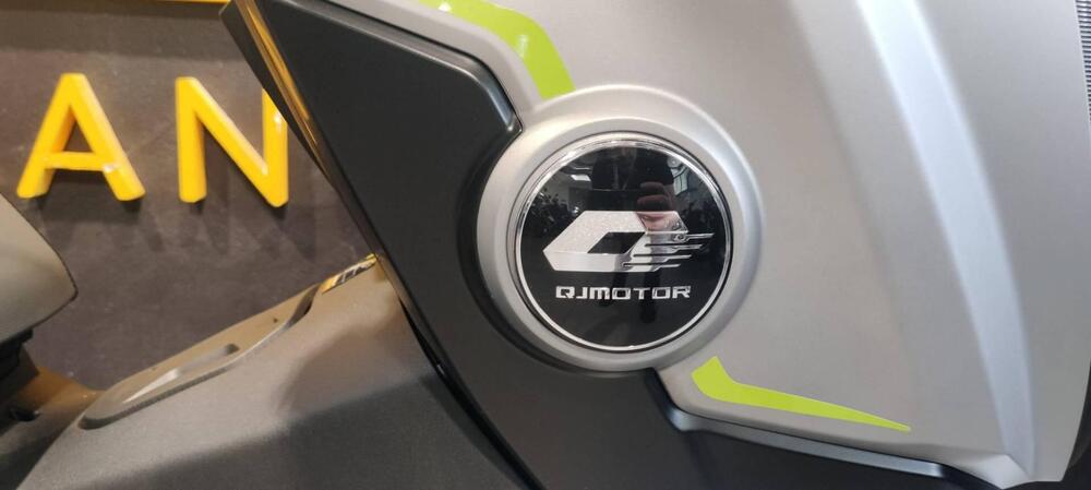 QJ Motor ATR 125 X (2024 - 25) (5)