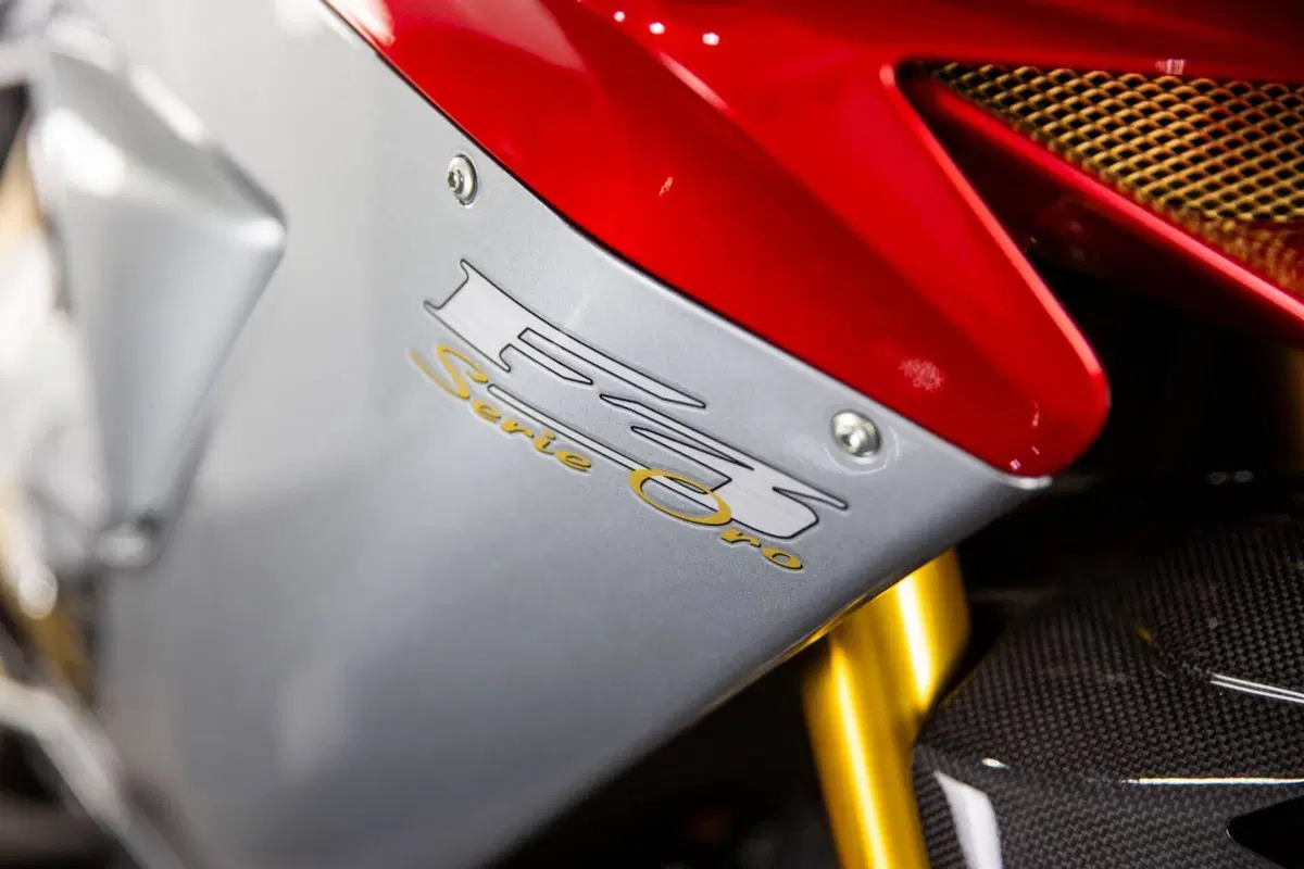 MV Agusta F3 675 Oro (2011) (14)