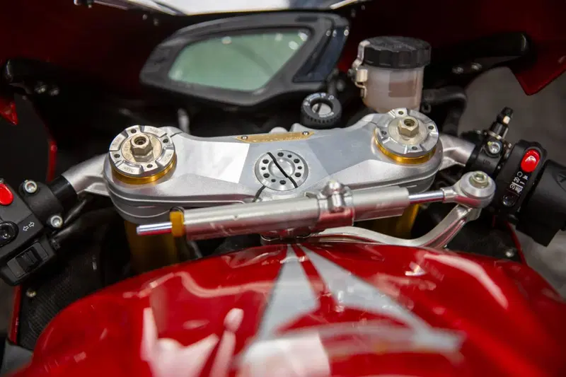MV Agusta F3 675 Oro (2011) (19)
