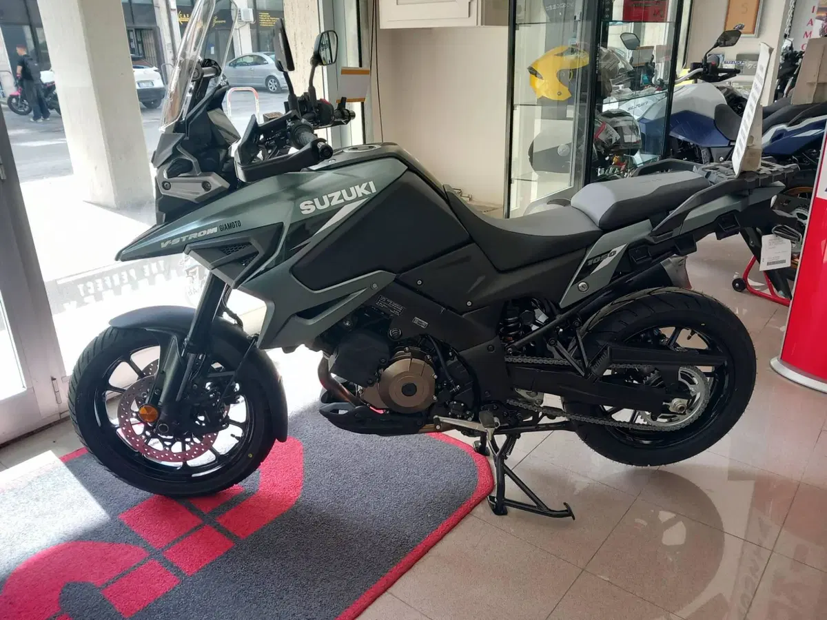 Suzuki V-Strom 1050SE (2025 - 26) (2)