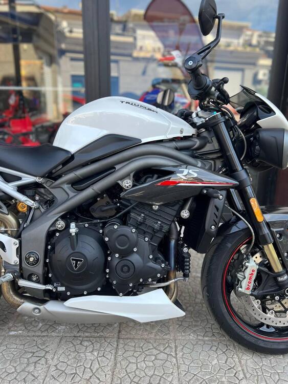 Triumph Speed Triple 1050 RS (2018 - 20) (4)