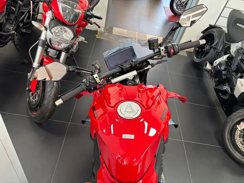 Ducati Streetfighter V4 (2025 - 26) (8)