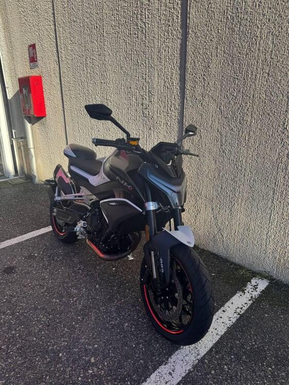 CFMOTO 800NK Advanced (2023 - 25) (2)