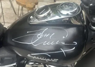 Baster&agrave; la firma di Tom Cruise a rendere preziosa questa piccola cruiser Low Cost? 