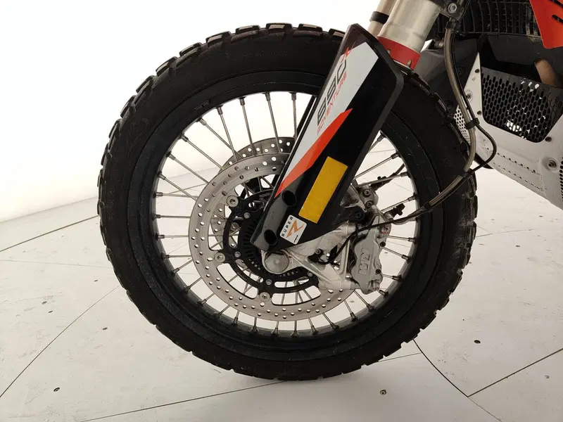 KTM 890 Adventure R (2021) (10)