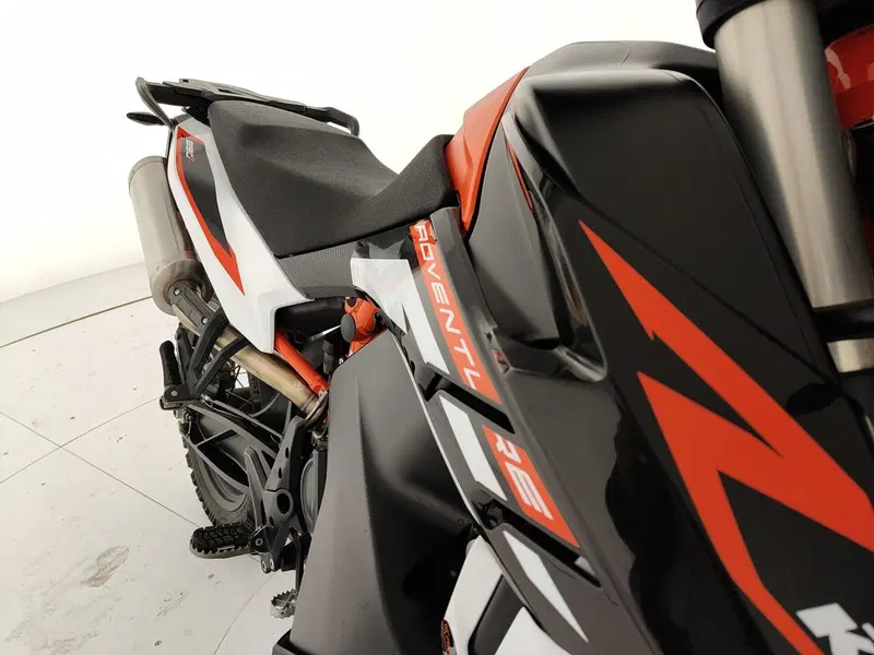 KTM 890 Adventure R (2021) (14)