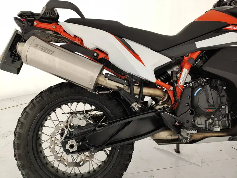 KTM 890 Adventure R (2021) (12)