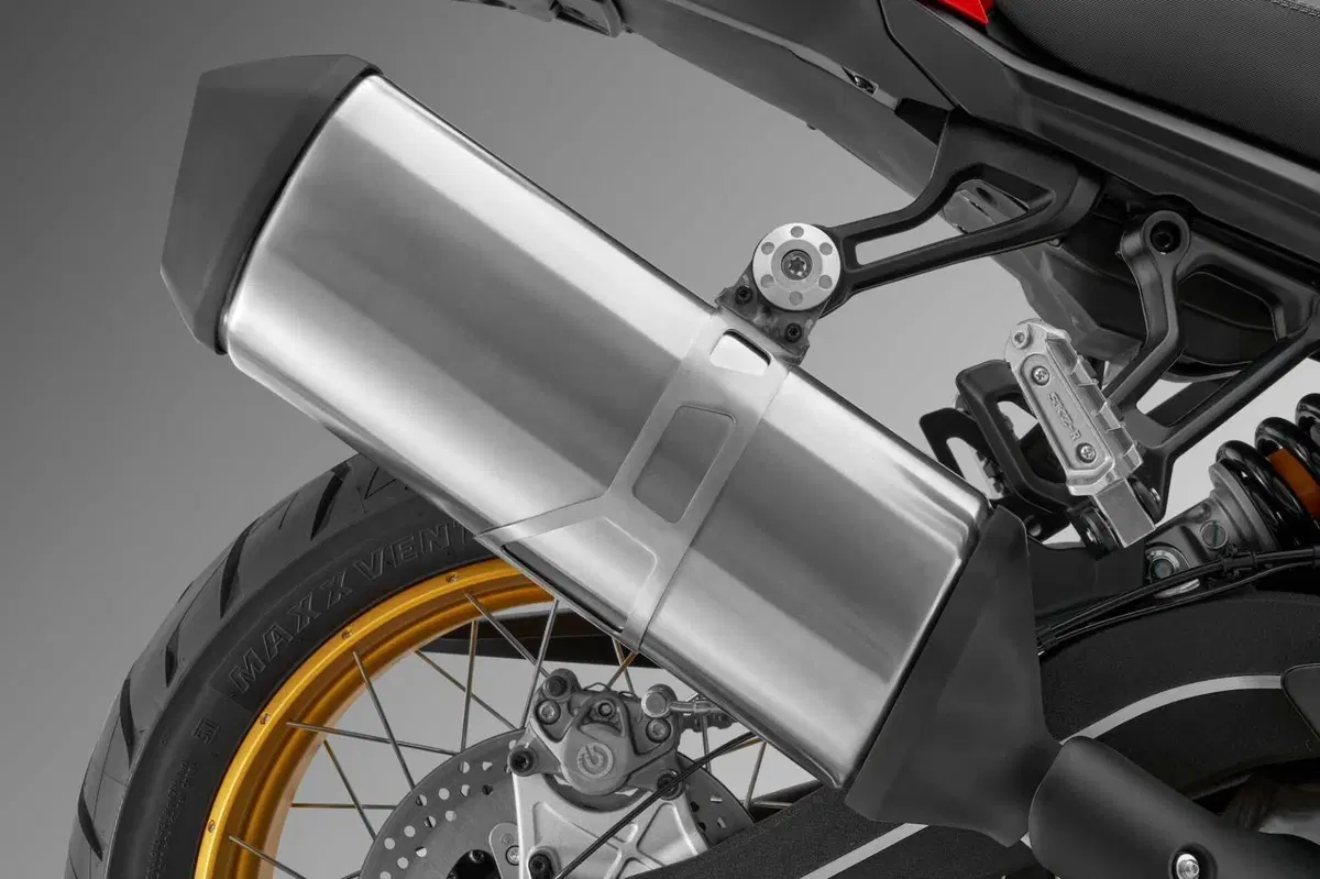 QJMOTOR SRT 900SX: esplorare in grande (3)