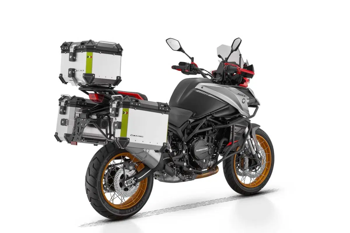 QJMOTOR SRT 900SX: esplorare in grande