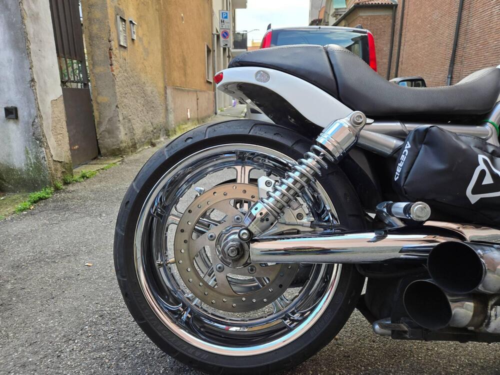 Harley-Davidson 1130 V-Rod (2002 - 05) - VRSCA (2)
