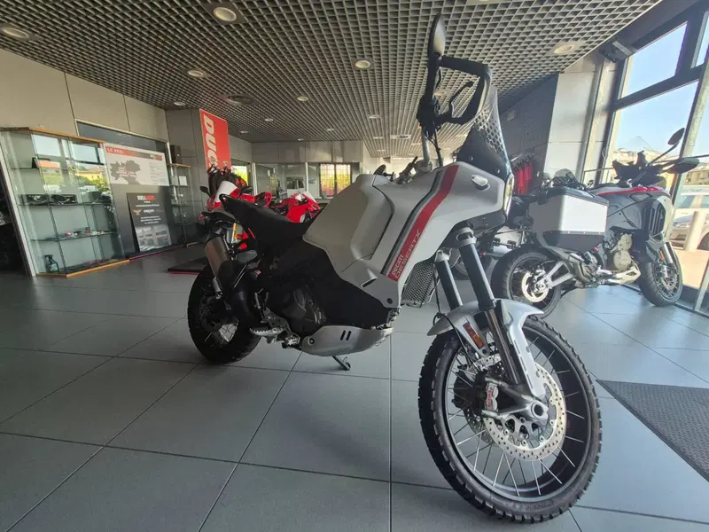 Ducati DesertX (2022 - 25)