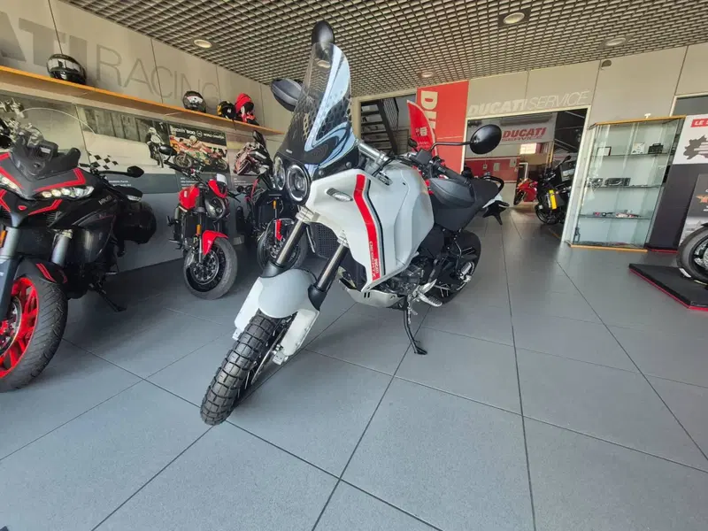 Ducati DesertX (2022 - 25) (3)