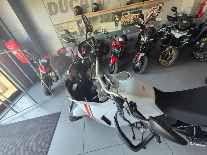 Ducati DesertX (2022 - 25) (5)