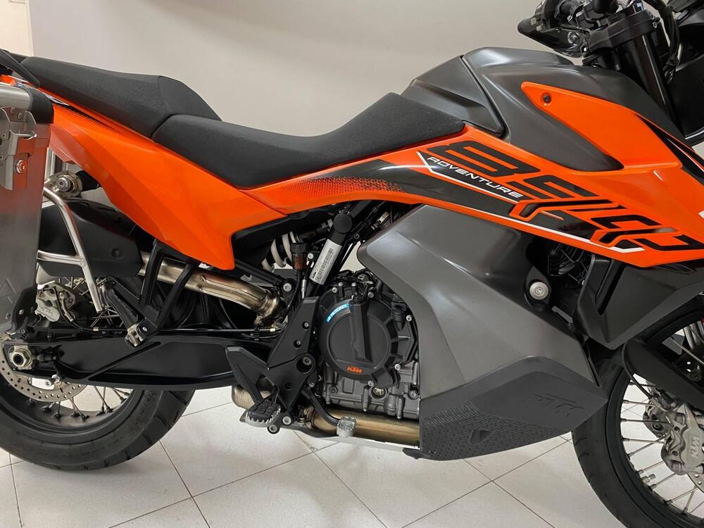 KTM 890 Adventure (2021) (3)
