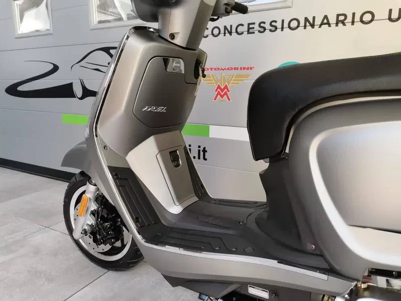 Kymco Like 125 (2021 - 26) (8)