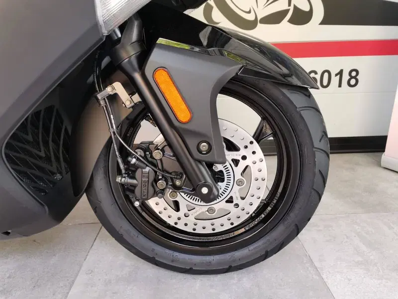 Kymco Downtown 350i GT (2024 - 26) (10)