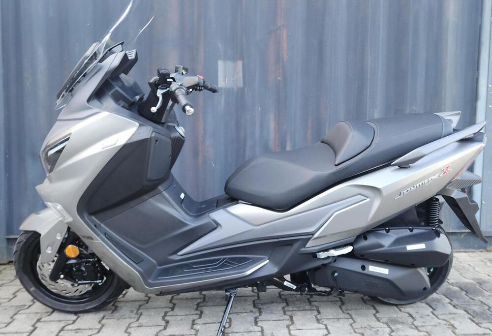 Sym Joymax 300 Z (2025) (2)