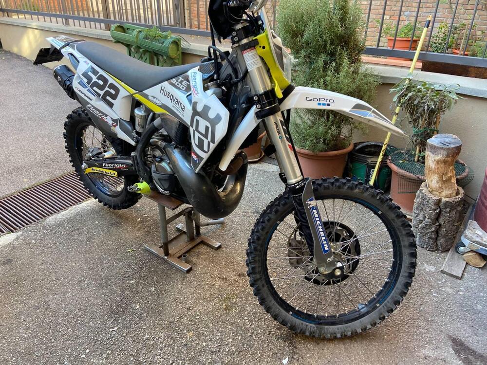 Husqvarna TE 300i (2022)