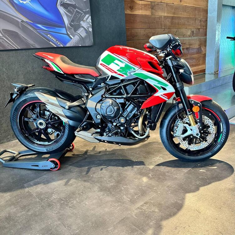MV Agusta Dragster 800 RC SCS (2022 - 25)