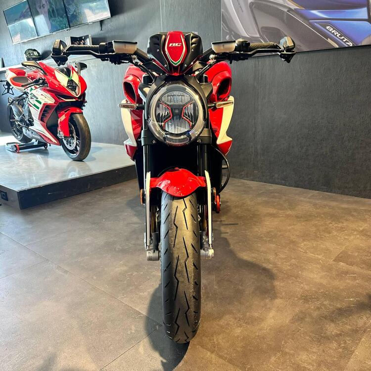 MV Agusta Dragster 800 RC SCS (2022 - 25) (3)
