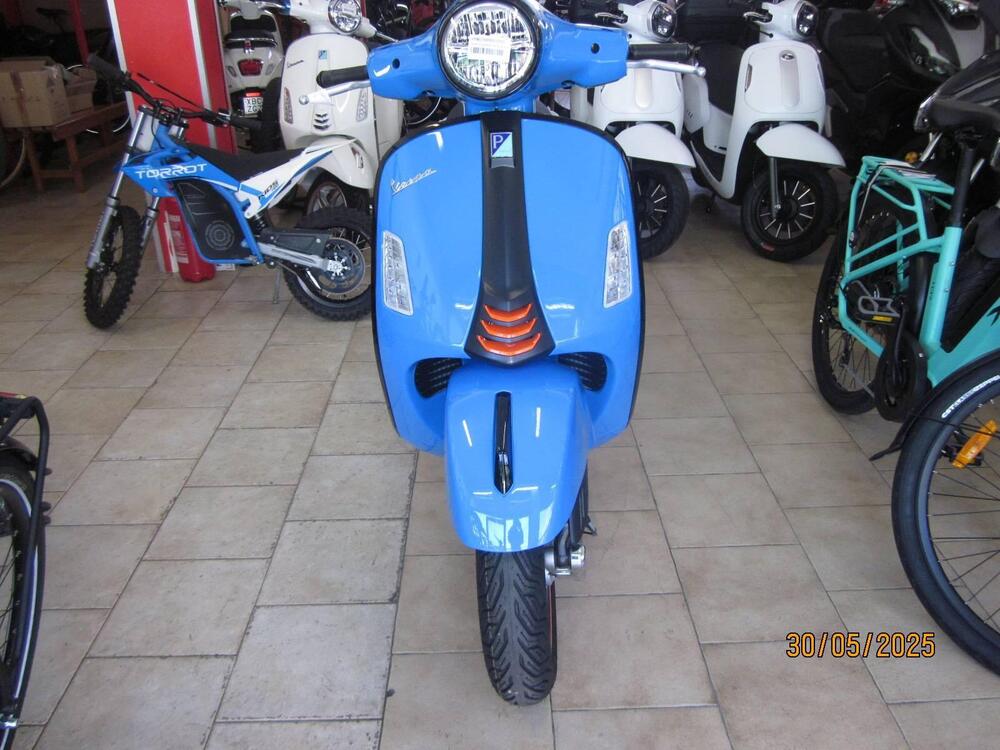 Vespa GTS 310 Supersport (2025) (4)