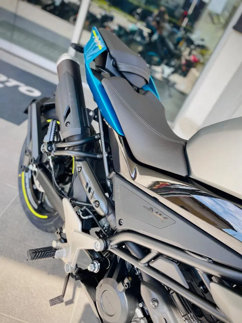 CFMOTO 125NK (2025 - 26) (11)