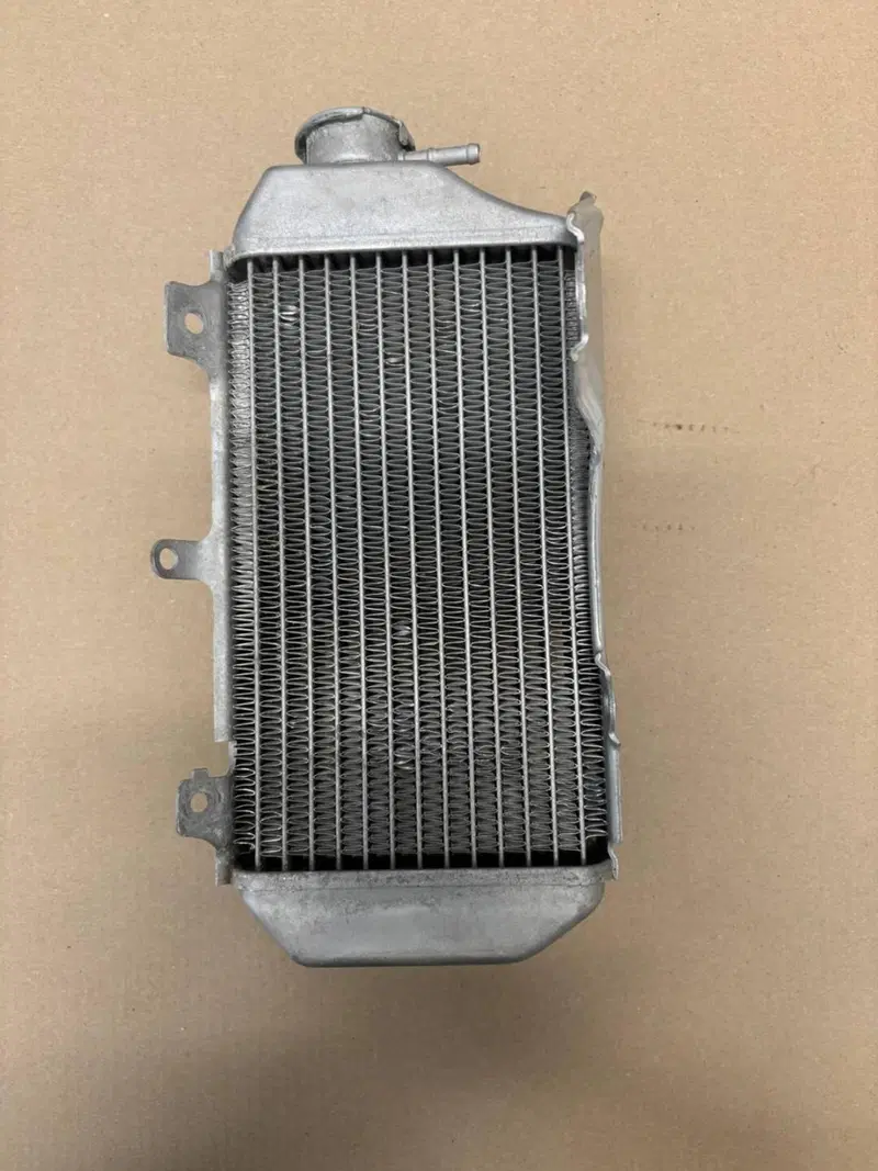 RADIATORE DESTRO HONDA CRF 450 R/RX 2017-2020 (2)