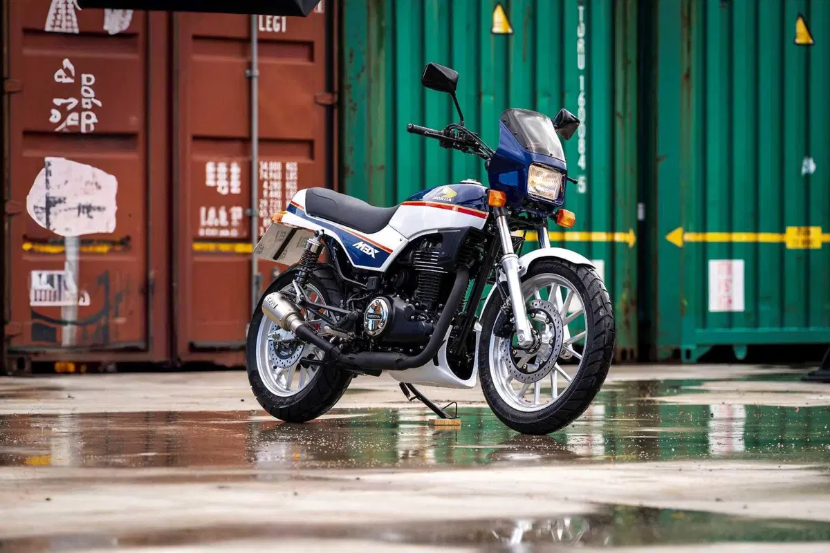 Honda Customs 2025: la GB350S protagonista al Wheels and Waves di Biarritz (10)