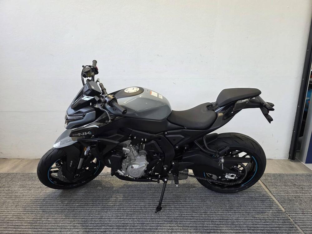 CFMOTO 675NK (2025) (2)