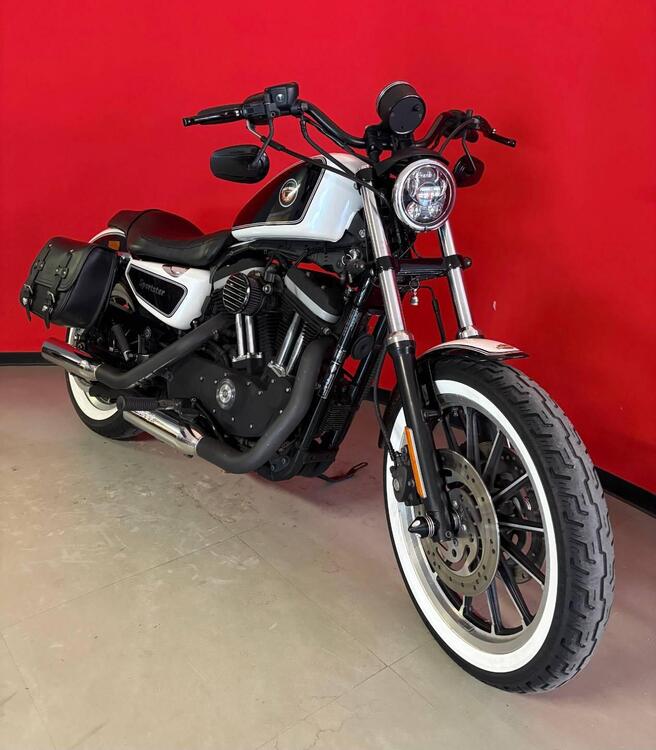 Harley-Davidson 883 R (2008 - 16) - XL 883R (2)