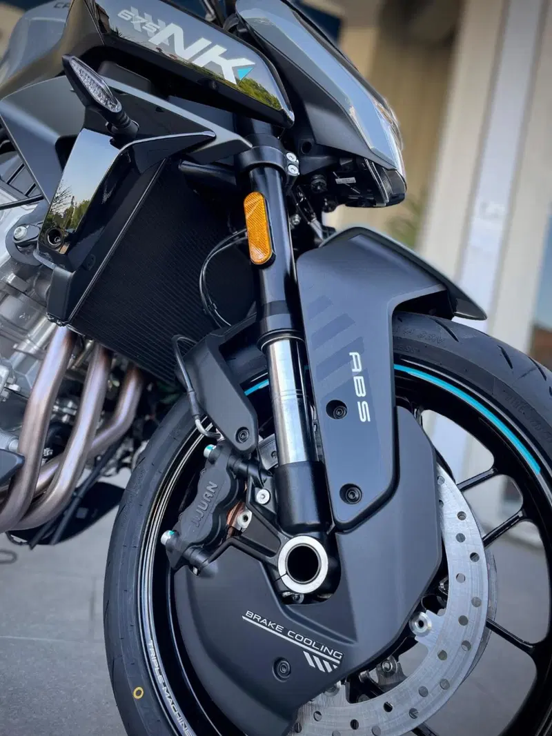 CFMOTO 675NK (2025 - 26) (10)