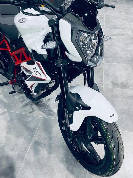 Benelli BN 125 (2021 - 25) (2)