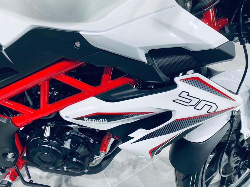 Benelli BN 125 (2021 - 25) (3)