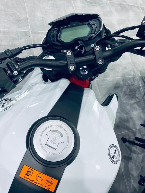 Benelli BN 125 (2021 - 25) (4)