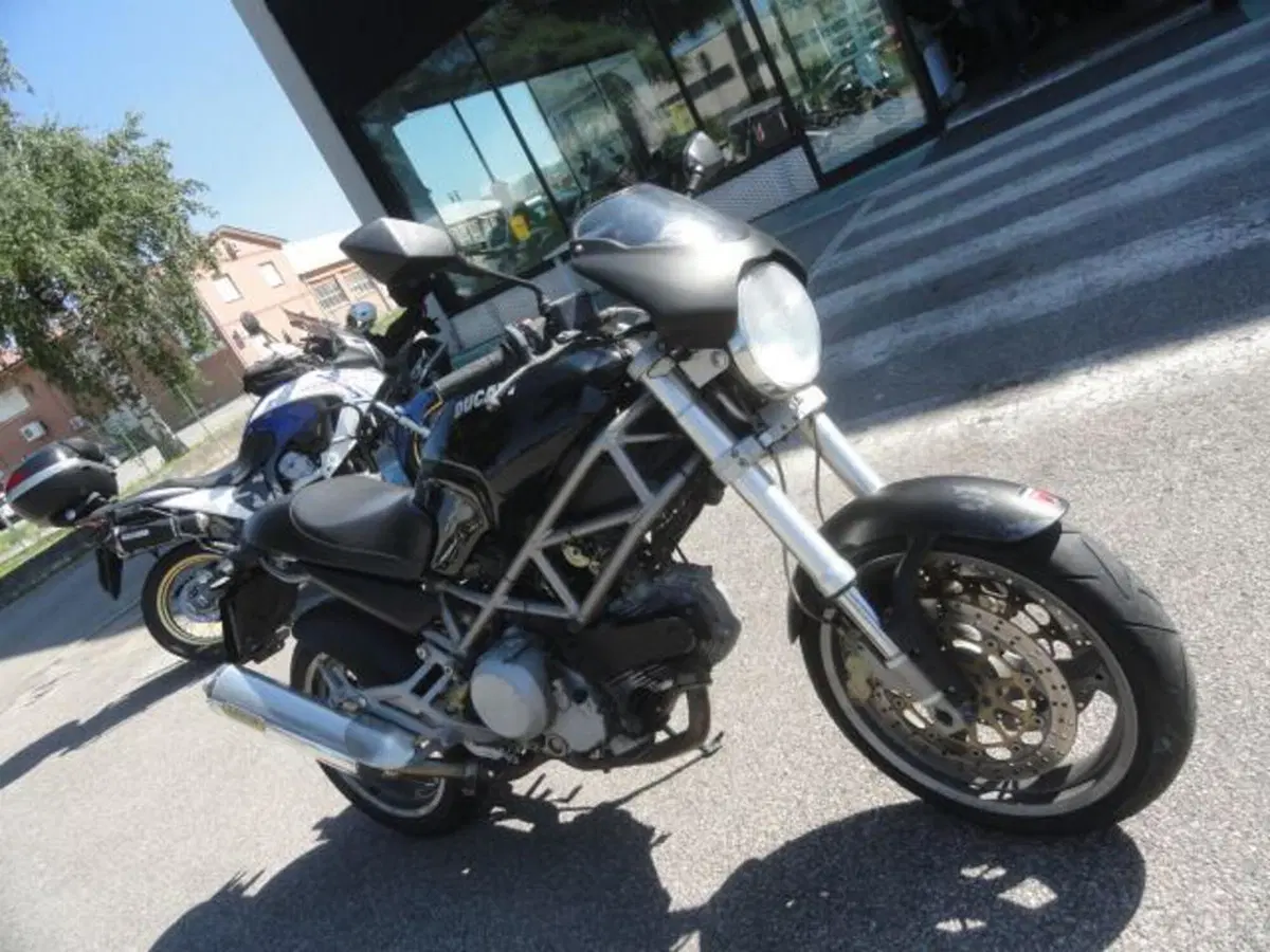 Ducati Monster 620 I.E. Dark (2002) (2)