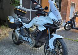 Moto Guzzi V100 Mandello (2022 - 24) usata