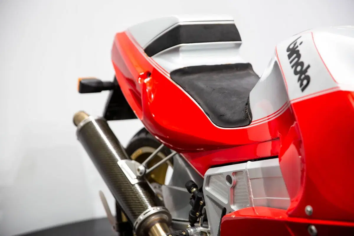Bimota YB8 1000 Paioli (1996 - 97) (10)
