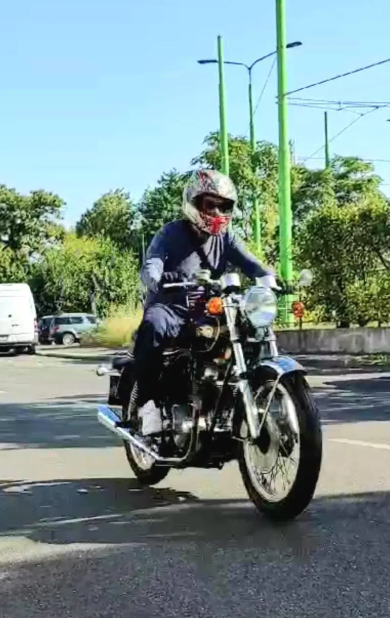 Norton Commando  (15)