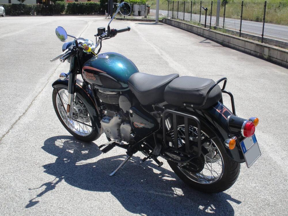 Royal Enfield Classic 350 (2021 - 25) (4)