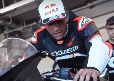 MotoGP 2025. Jorge Martin &egrave; a Misano ed &egrave; sceso in pista per la festa Aprilia