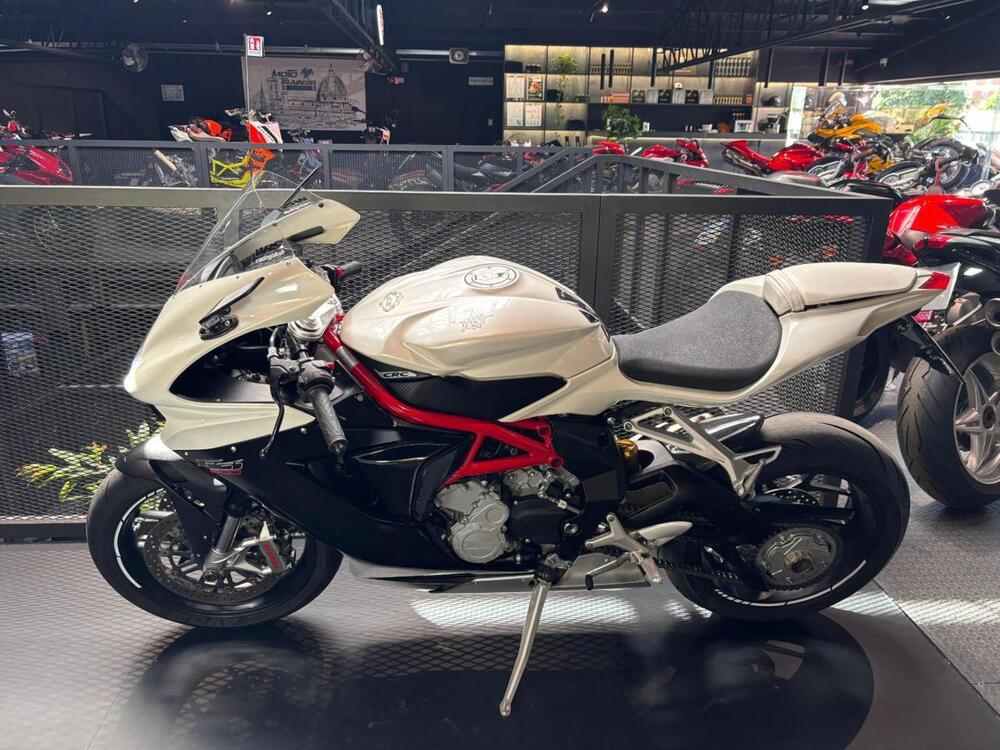 MV Agusta F3 800 EAS (2013 - 15) (3)