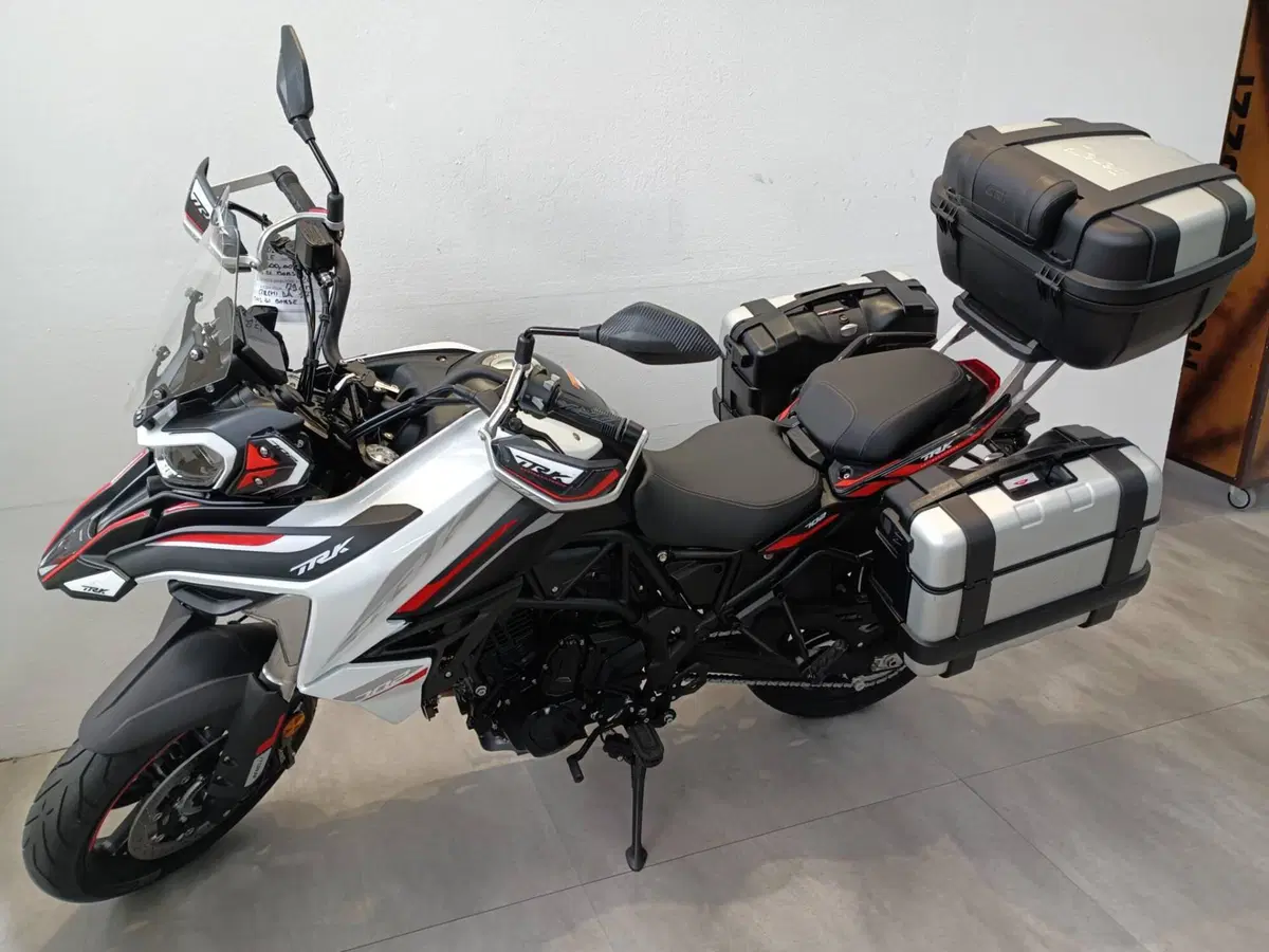 Benelli TRK 702 (2023 - 25) (3)