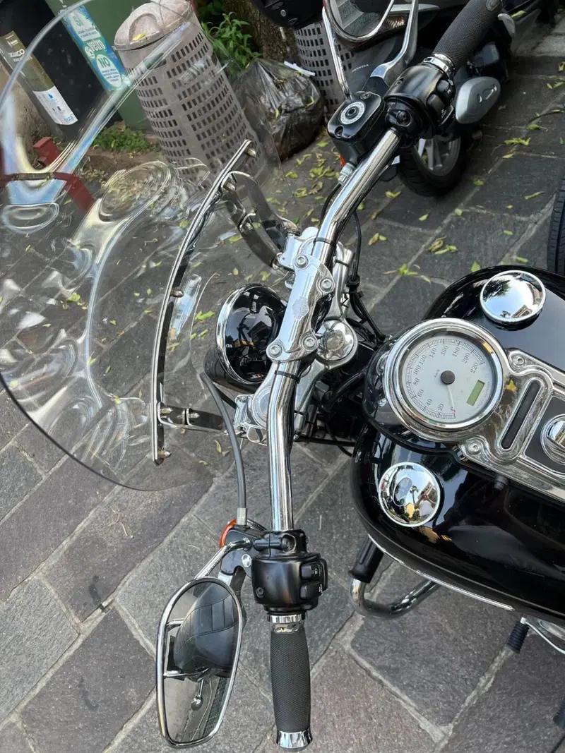 Harley-Davidson 1584 Super Glide Custom (2008 - 13) - FXDC (13)