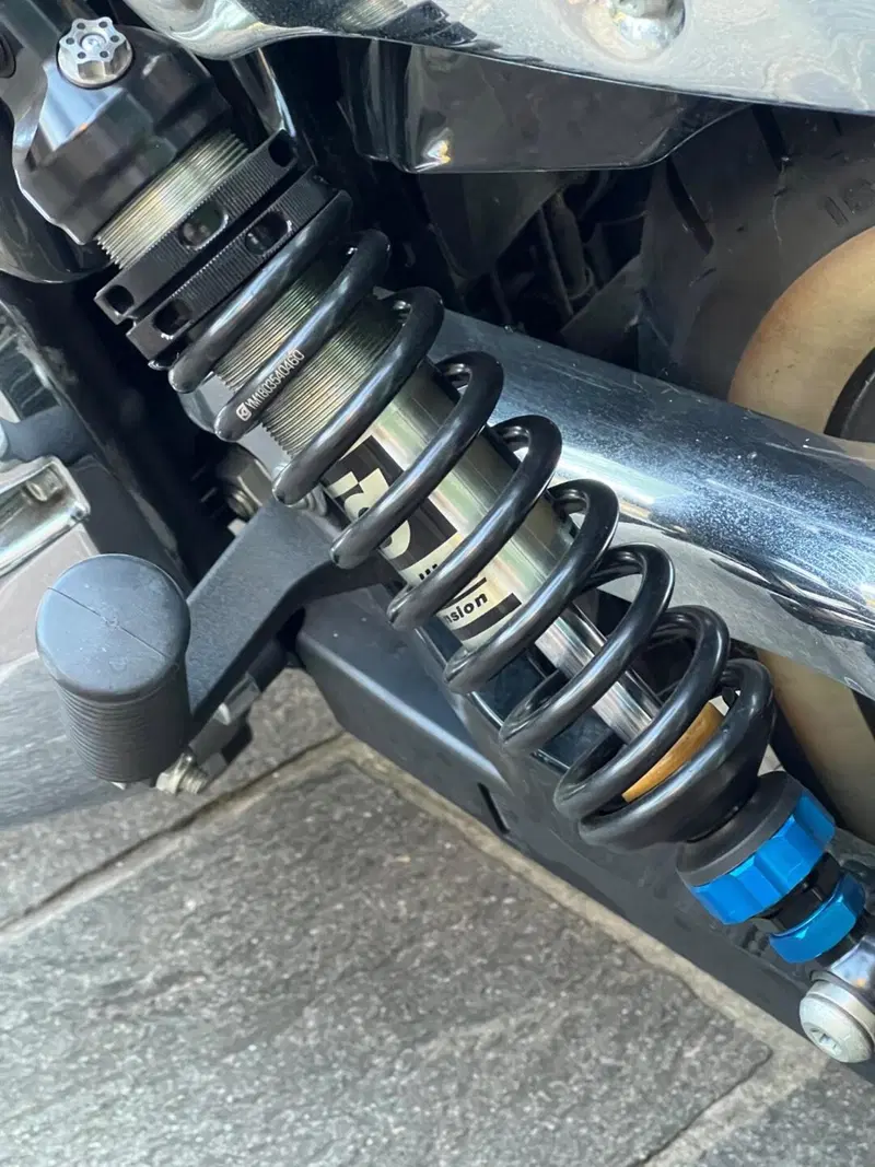 Harley-Davidson 1584 Super Glide Custom (2008 - 13) - FXDC (14)