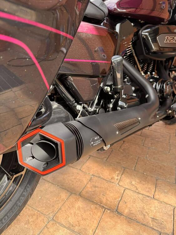 Harley-Davidson CVO Road Glide (2025) (3)