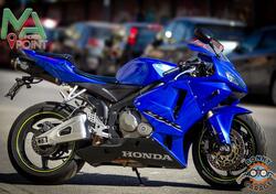 Honda CBR 600 RR (2005 - 06) usata
