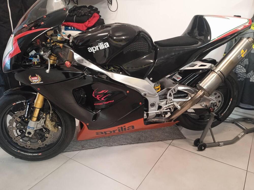 Aprilia RSV 1000 (2000 - 01)